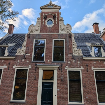 Martinikerkhof 25 (1669)