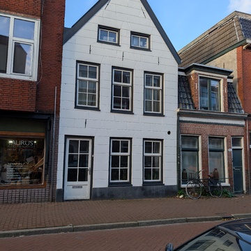 Bloemstraat 16 (1747)